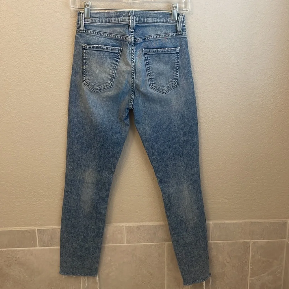 Current/Elliot Distressed Knee Skinny Jeans